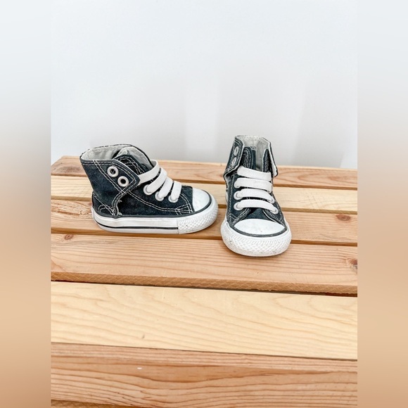 Infant Black/White Converse Shoe - Picture 1 of 5